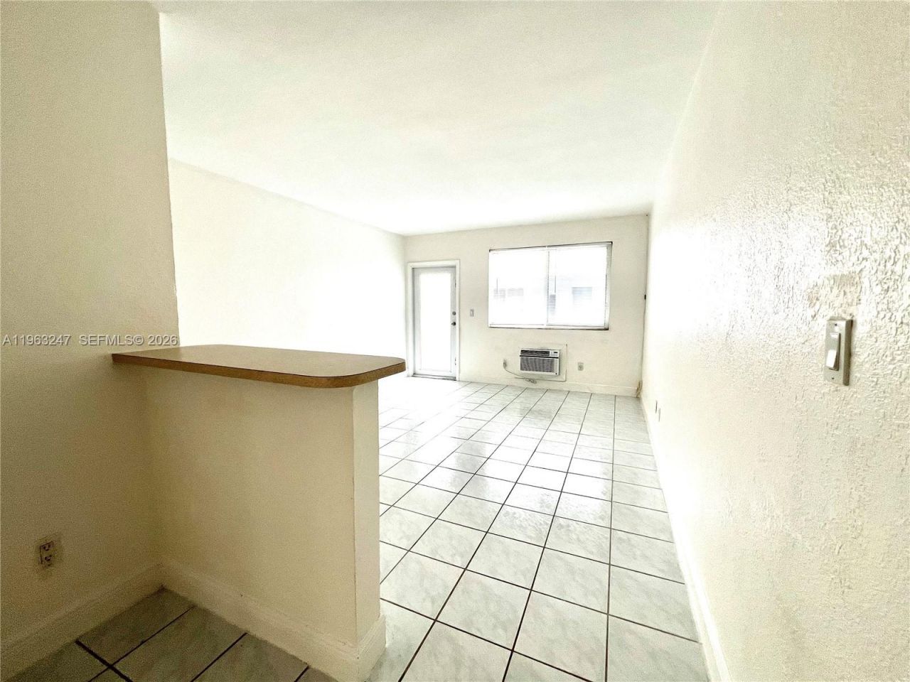 315 69th St, Unit 110, Miami Beach, FL 33141 Photo