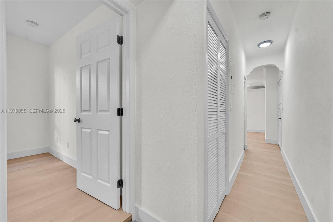 1027 Pennsylvania Ave, Unit 103, Miami Beach, FL 33139 Photo