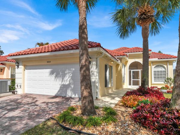9001 SE La Creek Court, Hobe Sound, FL 33455