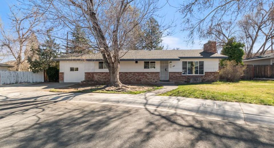 810 Lahontan Way, Reno, NV 89509 Photo