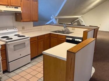 24 N 3RD STREET, Unit E, WOMELSDORF, PA 19567