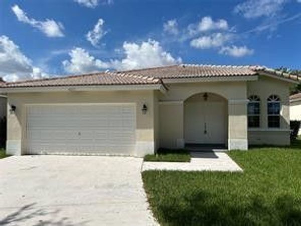 4211 NW 44th Ter, Coconut Creek, FL 33073