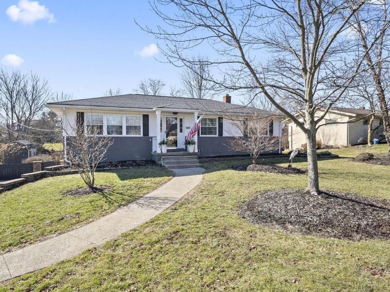 2431 White Road, Grove City, OH 43123 Photo 2