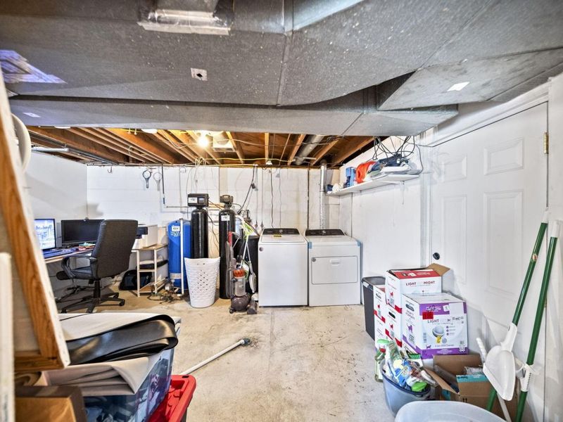 2431 White Road, Grove City, OH 43123 Photo 50