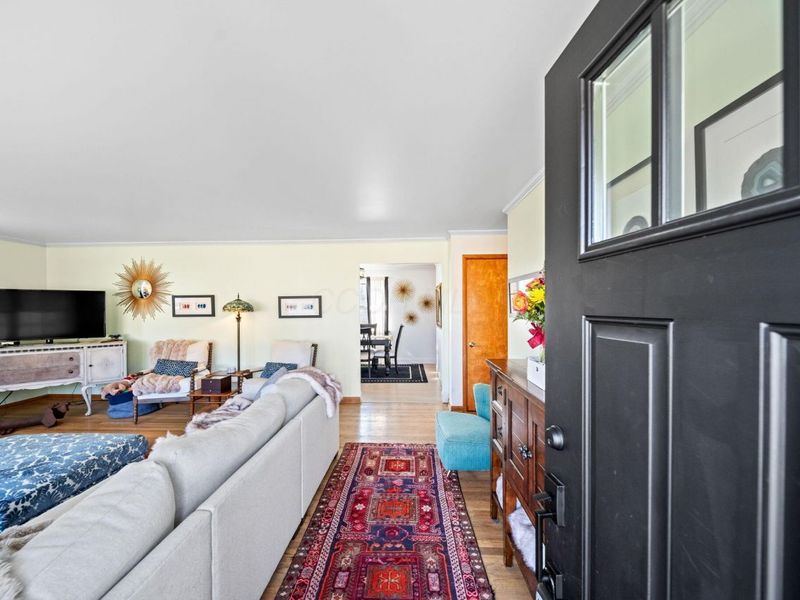 2431 White Road, Grove City, OH 43123 Photo 6