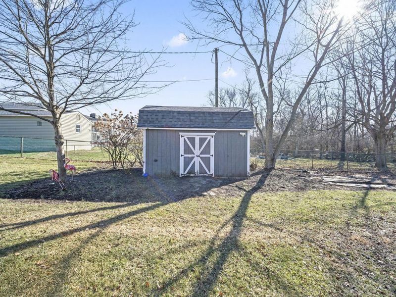 2431 White Road, Grove City, OH 43123 Photo 68