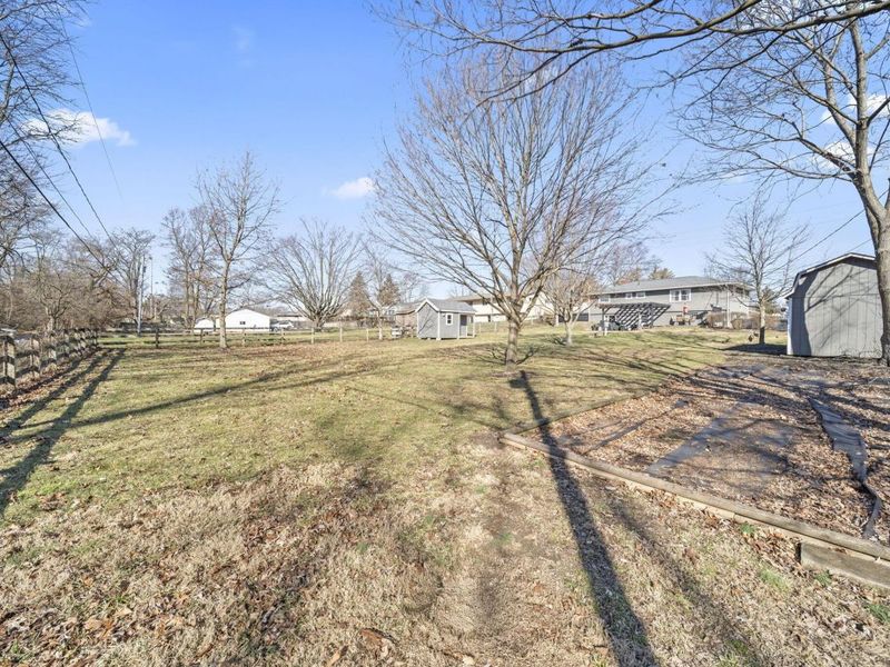 2431 White Road, Grove City, OH 43123 Photo 69