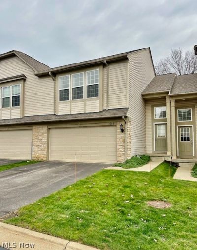 3944 Gardiner Run, Akron, OH 44321 Main Photo