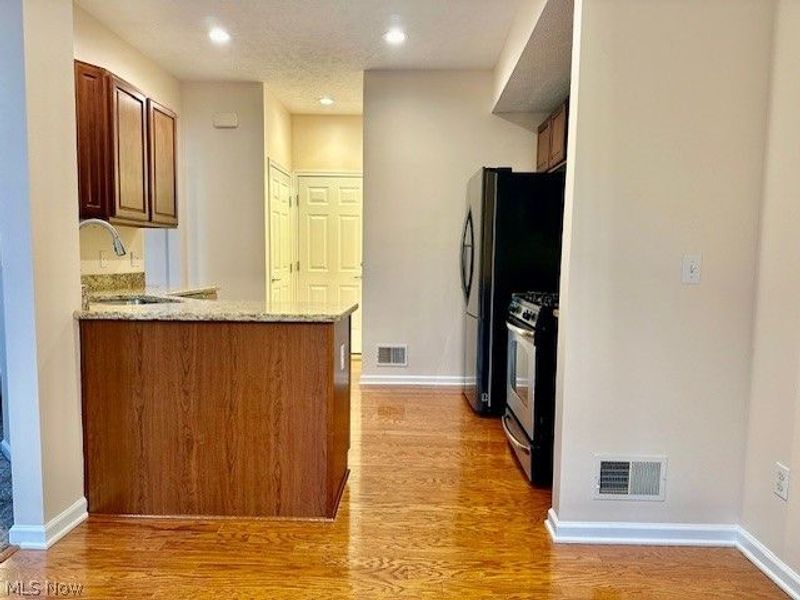 3944 Gardiner Run, Akron, OH 44321 Photo 11