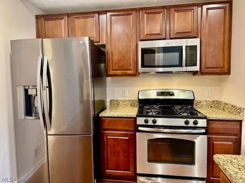 3944 Gardiner Run, Akron, OH 44321 Photo 15