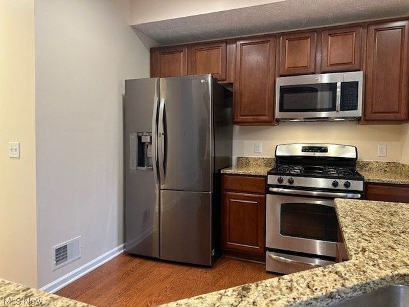 3944 Gardiner Run, Akron, OH 44321 Photo 16