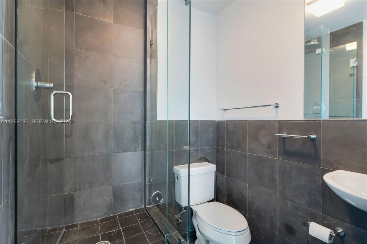 900 Biscayne Blvd, Unit 2401, Miami, FL 33132 Photo