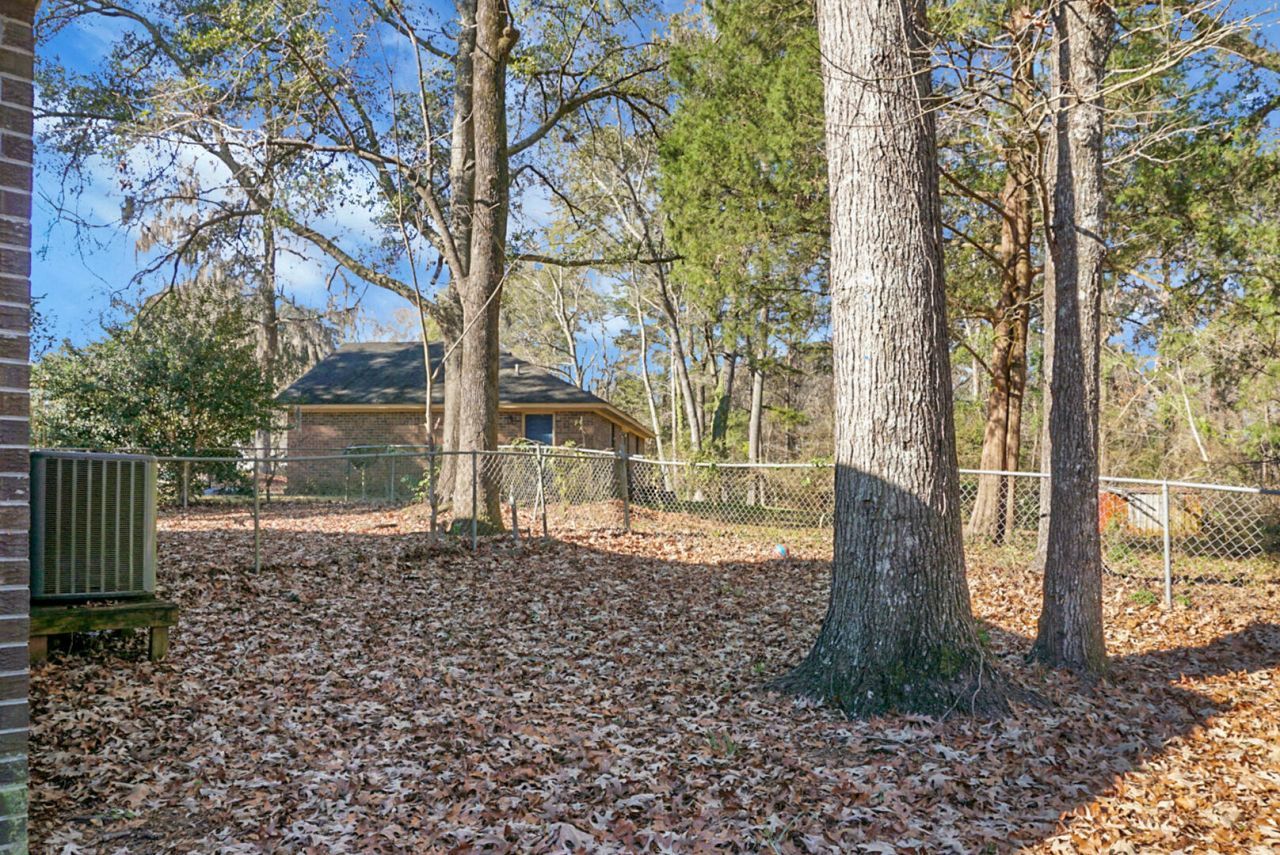 158 Hummingbird Avenue Photo 23