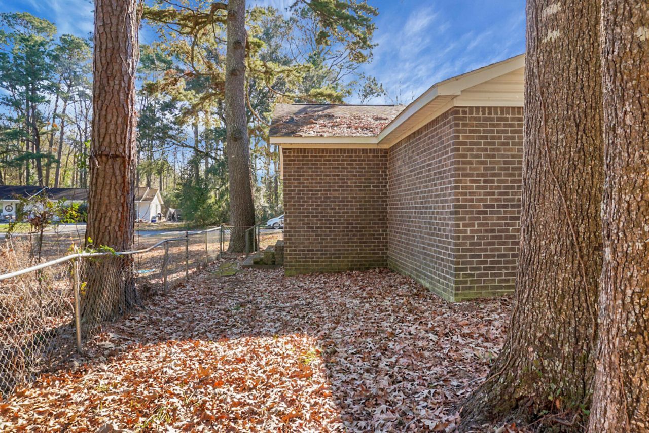 158 Hummingbird Avenue Photo 24