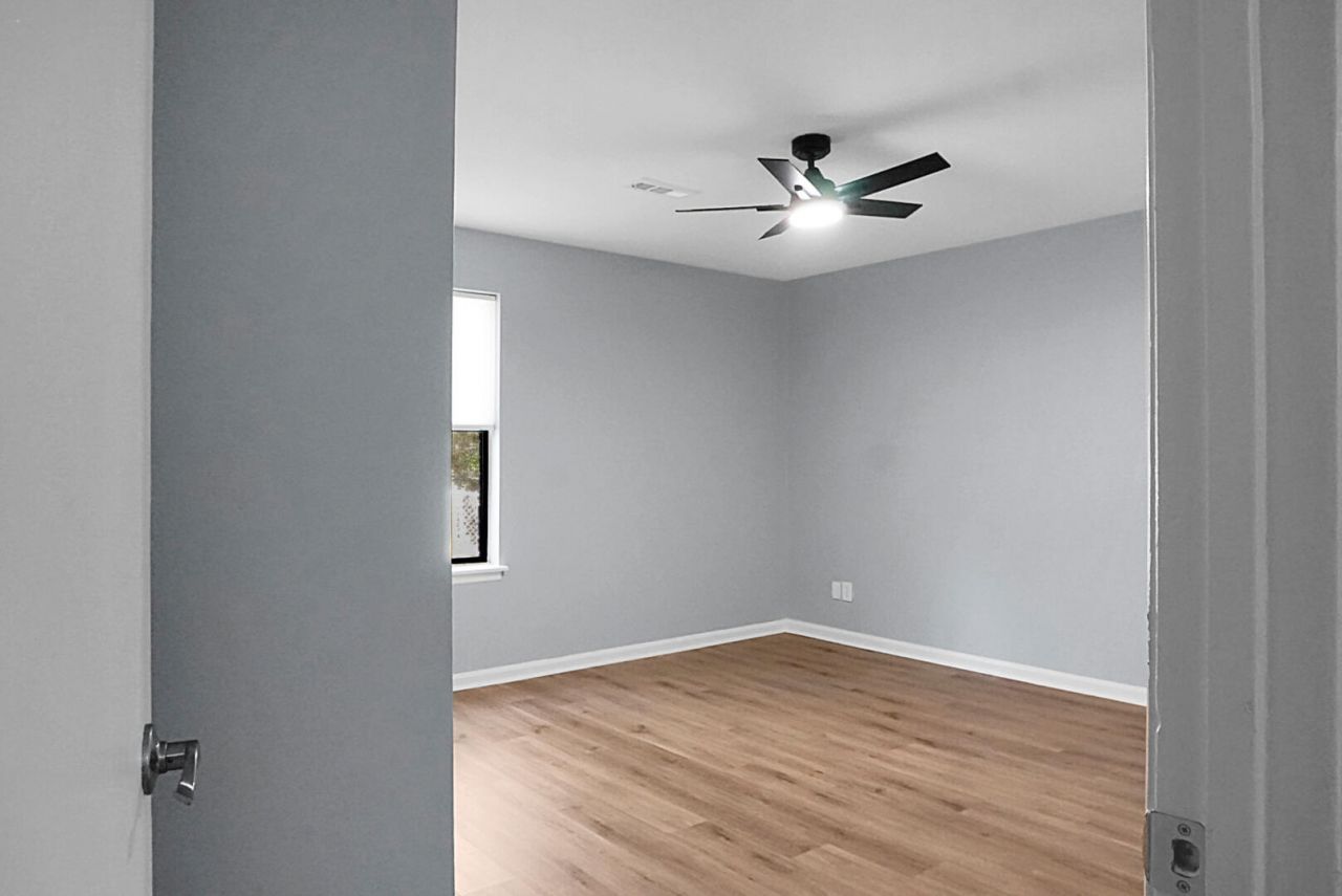 158 Hummingbird Avenue Photo 35