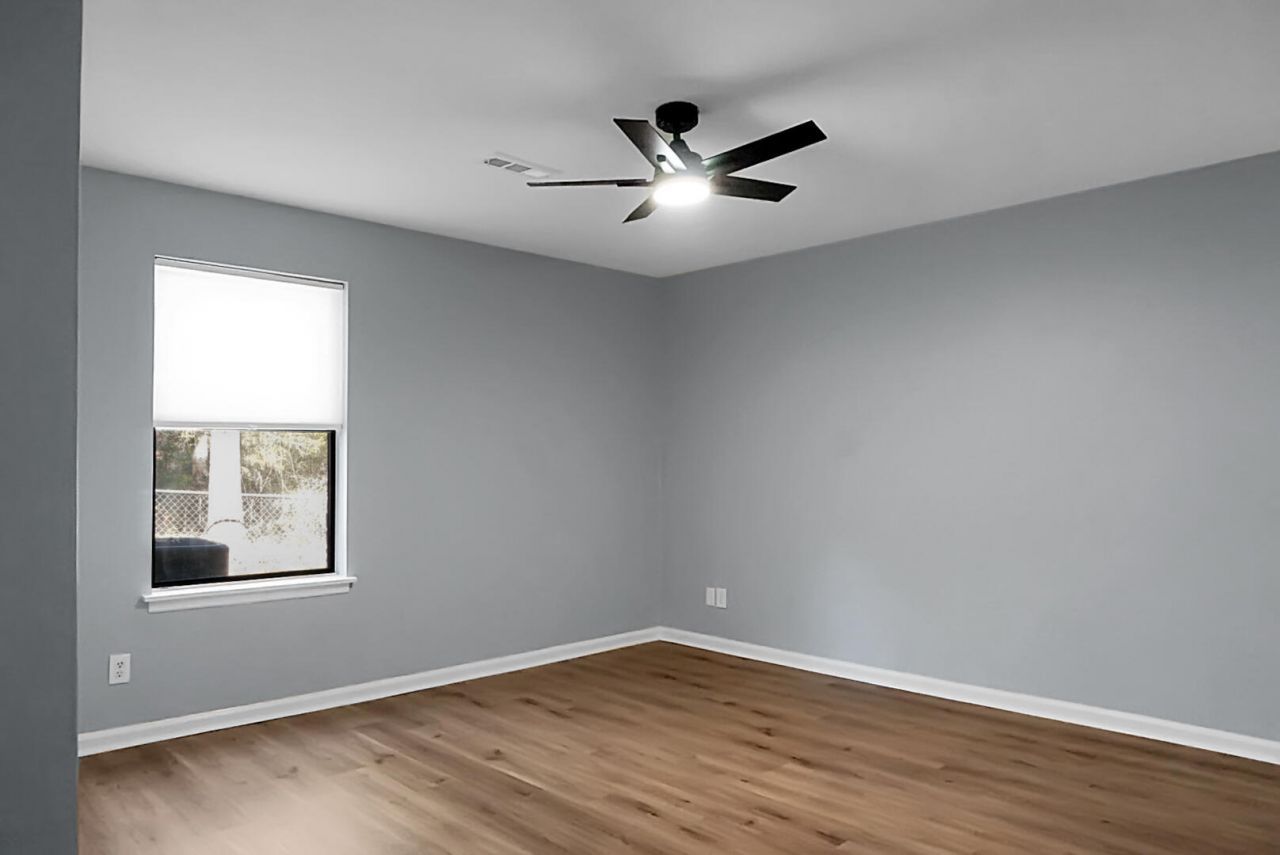 158 Hummingbird Avenue Photo 36