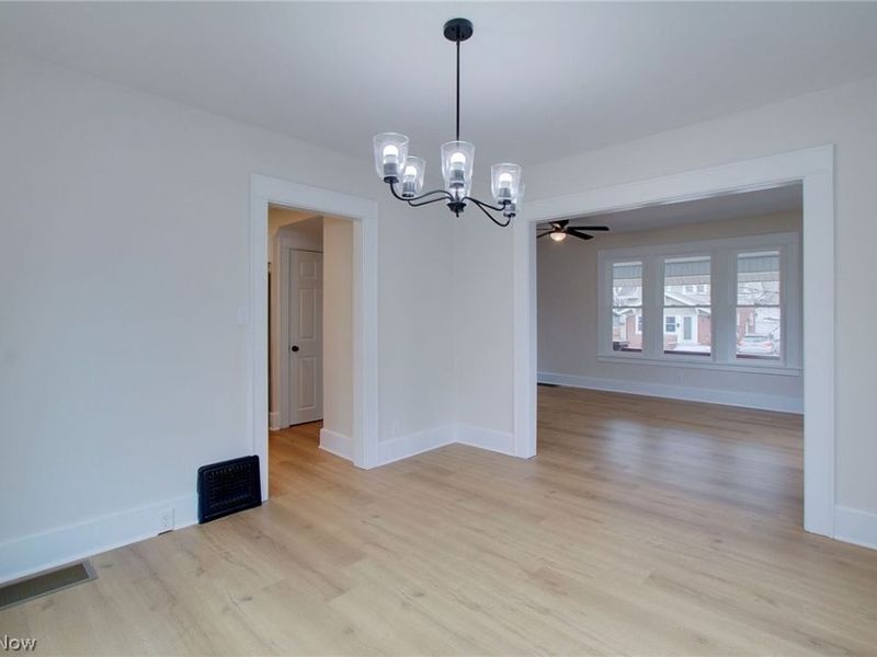 152 E Mill Street, Alliance, OH 44601 Photo 12