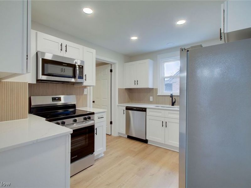 152 E Mill Street, Alliance, OH 44601 Photo 14