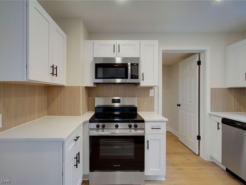 152 E Mill Street, Alliance, OH 44601 Photo 17