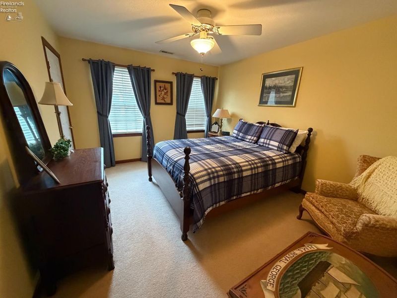 720 Tracht Meadows Drive, Huron, OH 44839 Photo 14