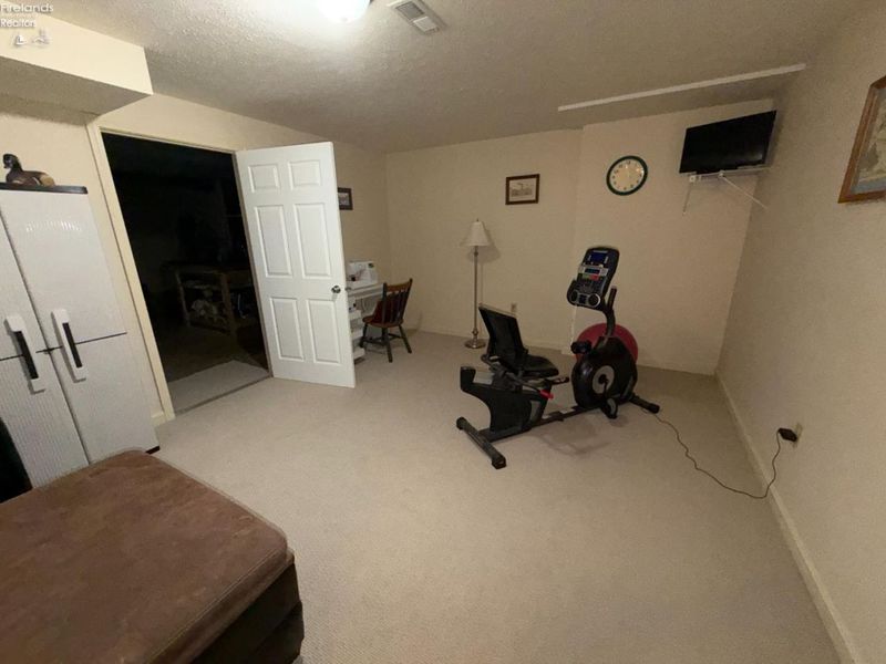 720 Tracht Meadows Drive, Huron, OH 44839 Photo 20