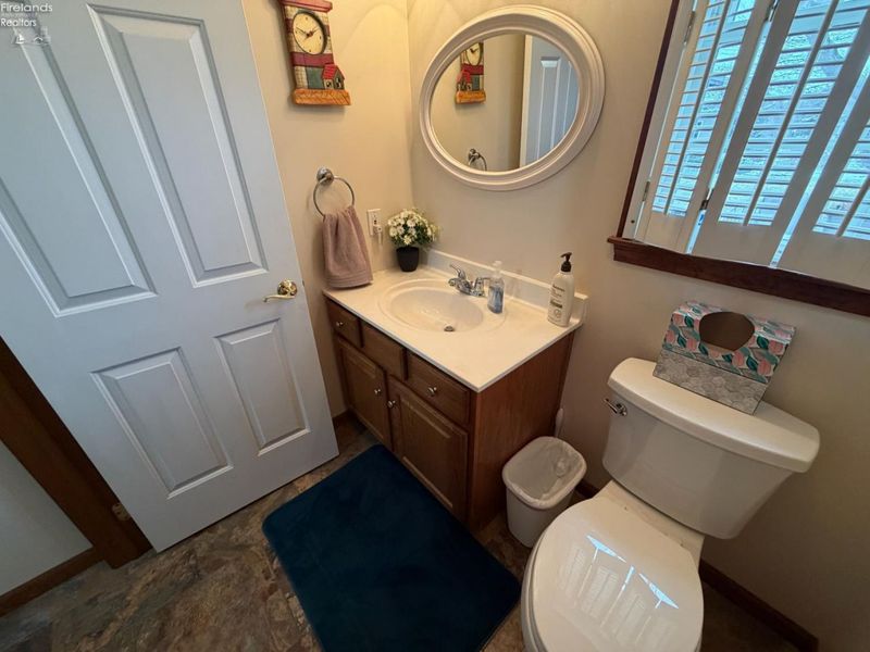 720 Tracht Meadows Drive, Huron, OH 44839 Photo 23