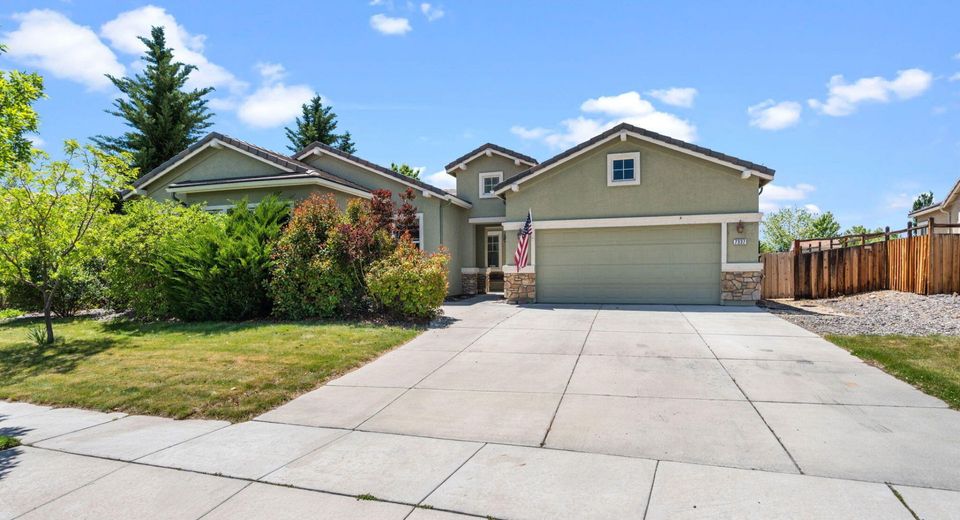 7337 Phoenix Drive, Sparks, NV 89436 Photo