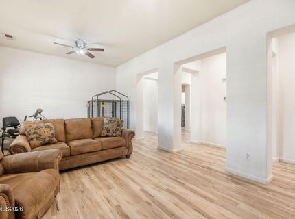 7337 Phoenix Drive, Sparks, NV 89436 Photo