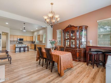 7337 Phoenix Drive, Sparks, NV 89436 Photo