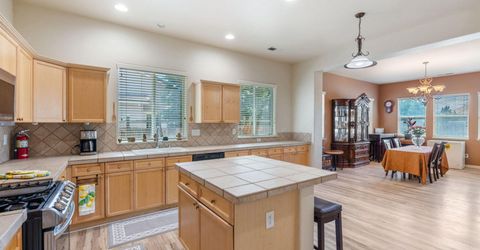 7337 Phoenix Drive, Sparks, NV 89436 Photo