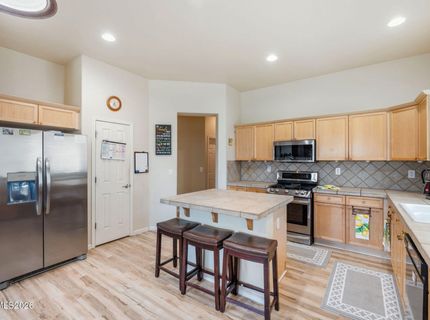 7337 Phoenix Drive, Sparks, NV 89436 Photo