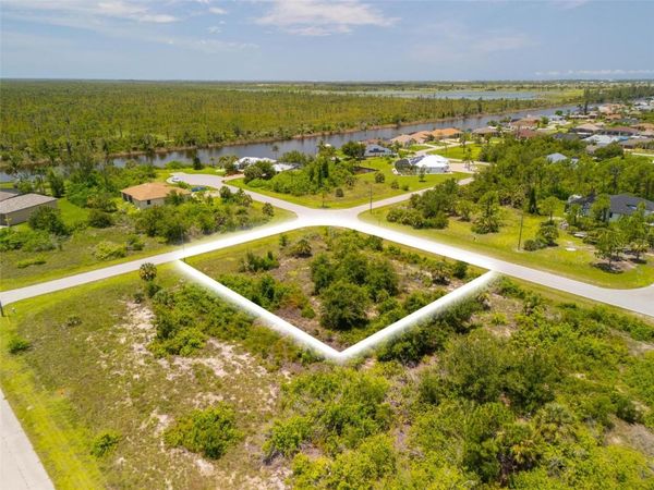 10536 ST PAUL DRIVE, PORT CHARLOTTE, FL 33981