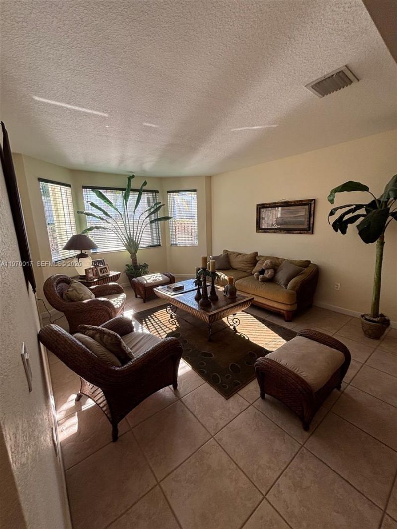 7035 NW 116th Ct, Doral, FL 33178 Photo