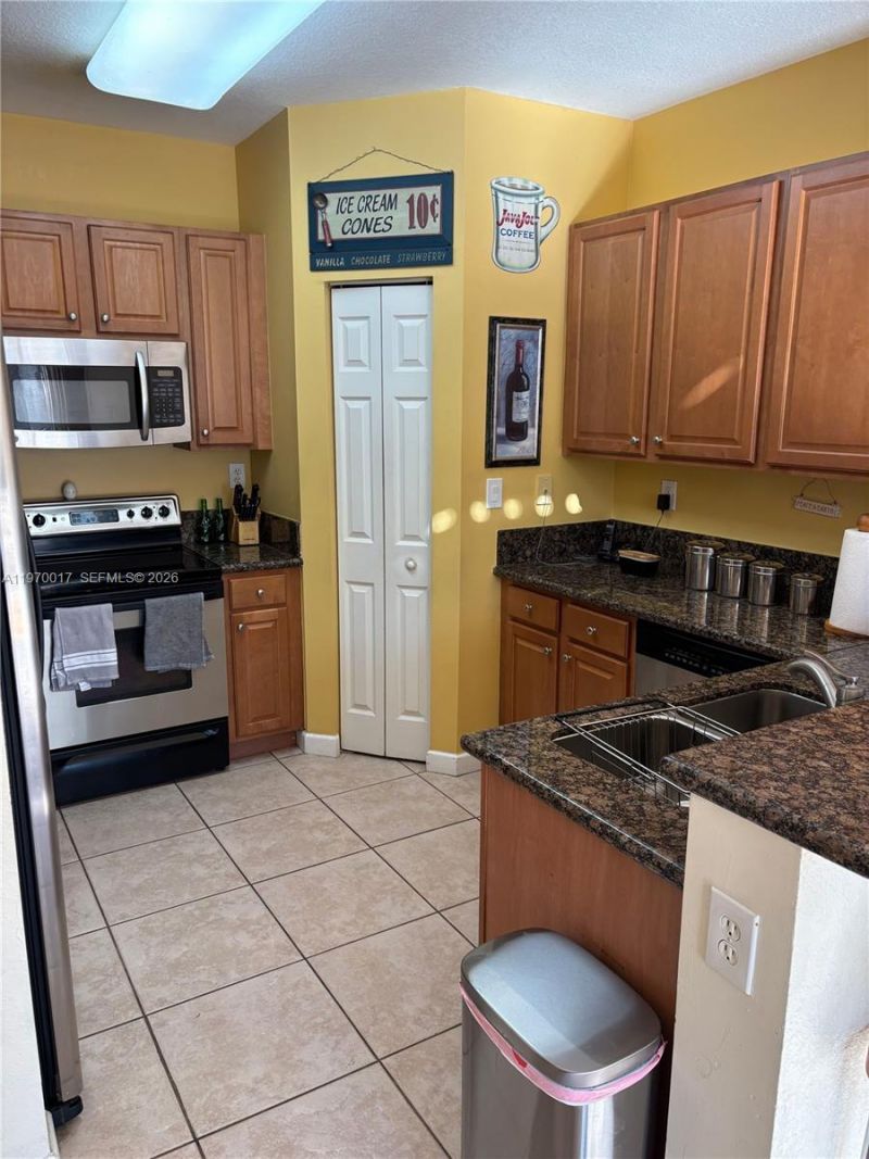 7035 NW 116th Ct, Doral, FL 33178 Photo