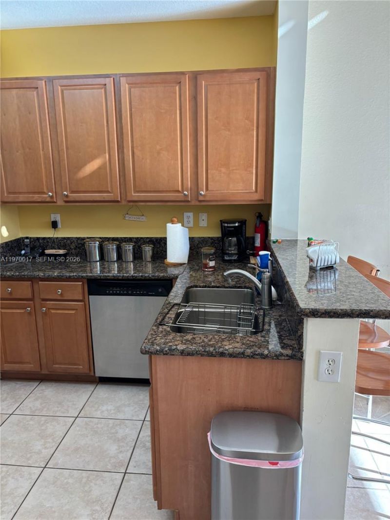 7035 NW 116th Ct, Doral, FL 33178 Photo