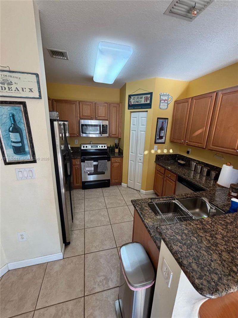 7035 NW 116th Ct, Doral, FL 33178 Photo