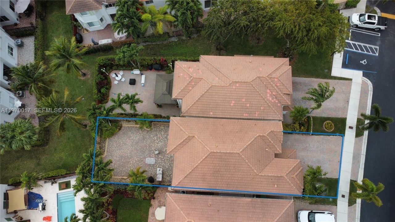 7035 NW 116th Ct, Doral, FL 33178 Photo