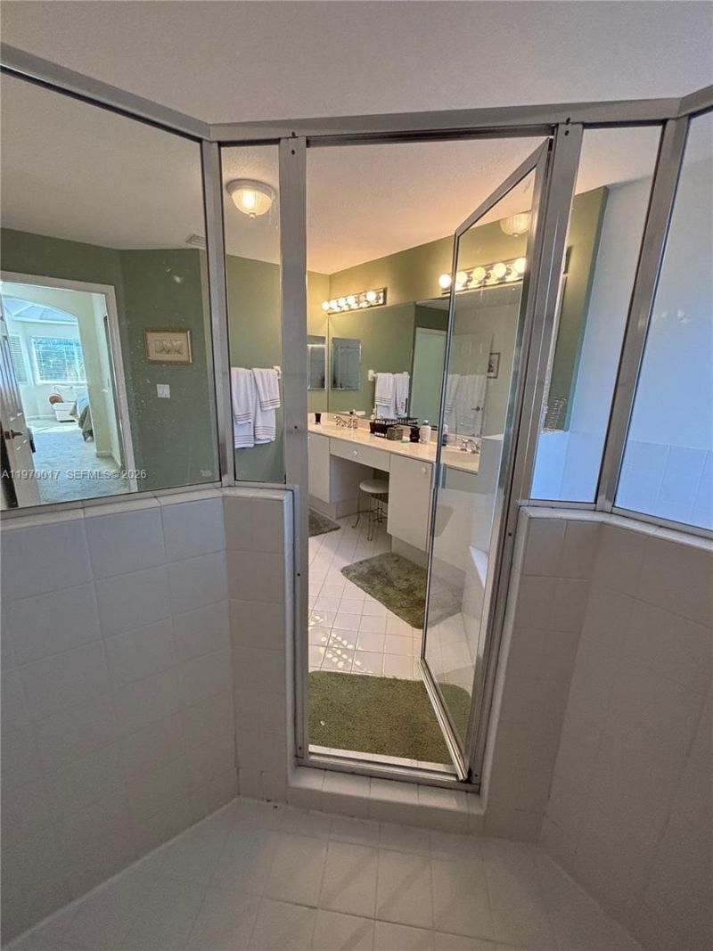 7035 NW 116th Ct, Doral, FL 33178 Photo