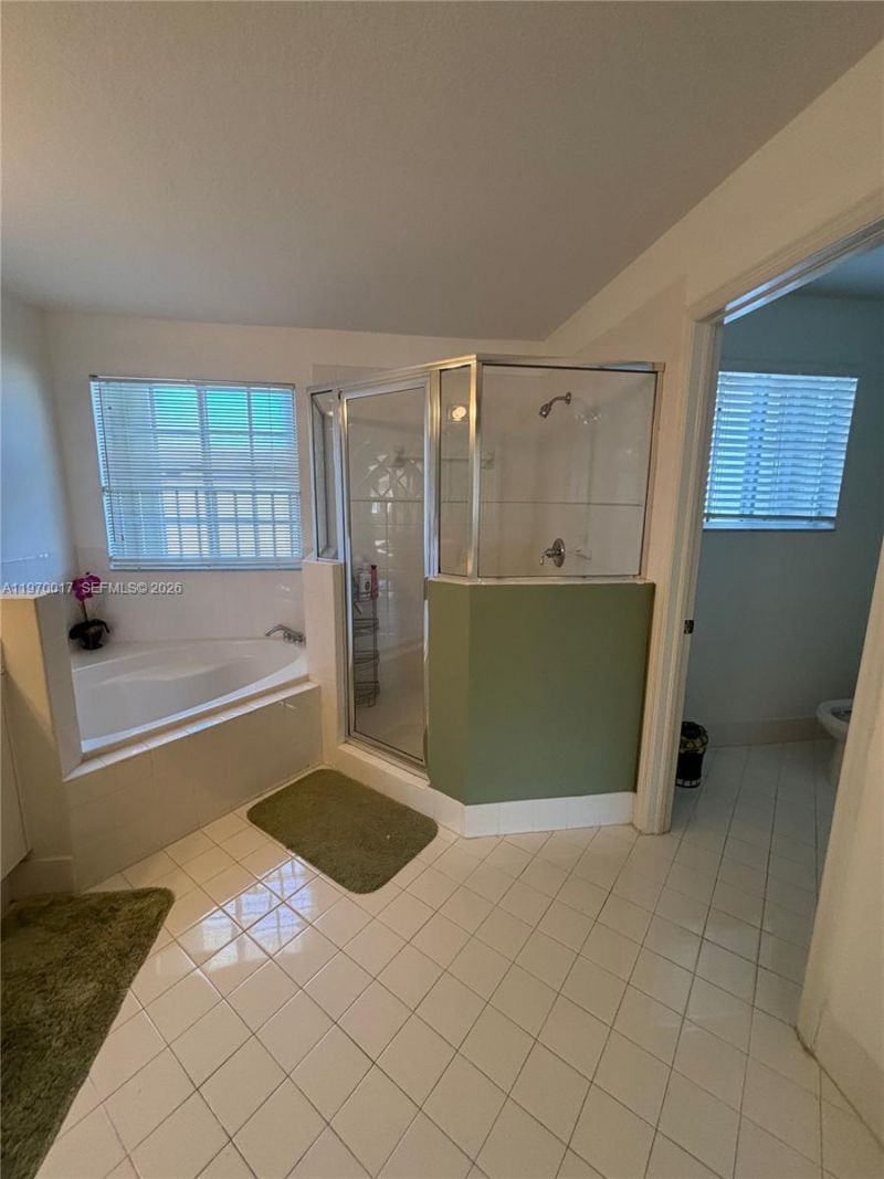 7035 NW 116th Ct, Doral, FL 33178 Photo