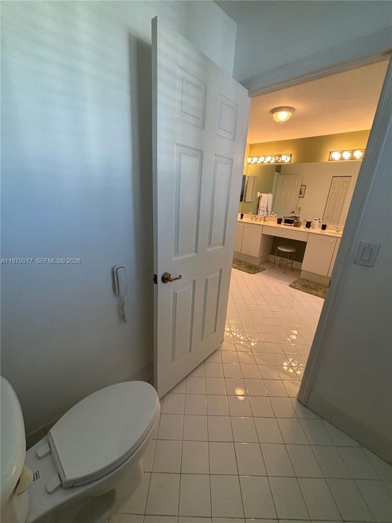 7035 NW 116th Ct, Doral, FL 33178 Photo