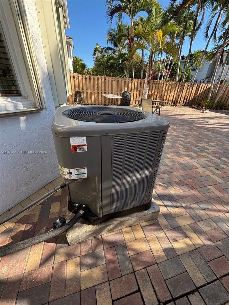 7035 NW 116th Ct, Doral, FL 33178 Photo