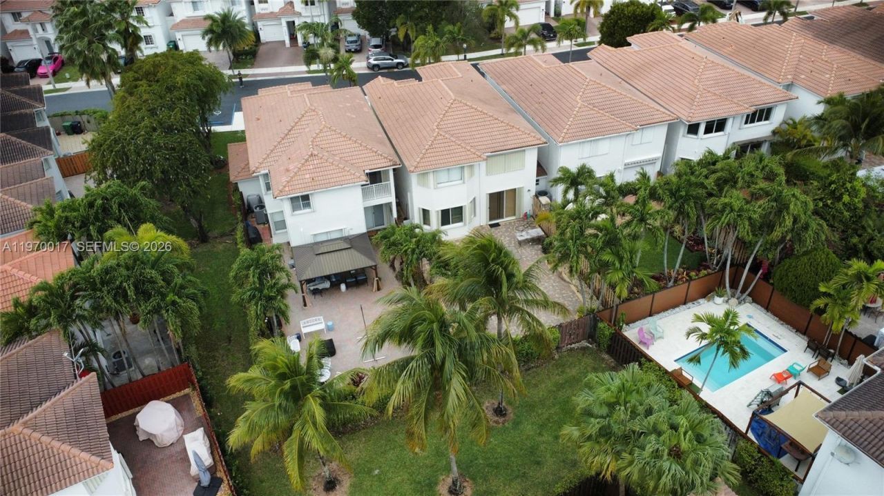 7035 NW 116th Ct, Doral, FL 33178 Photo