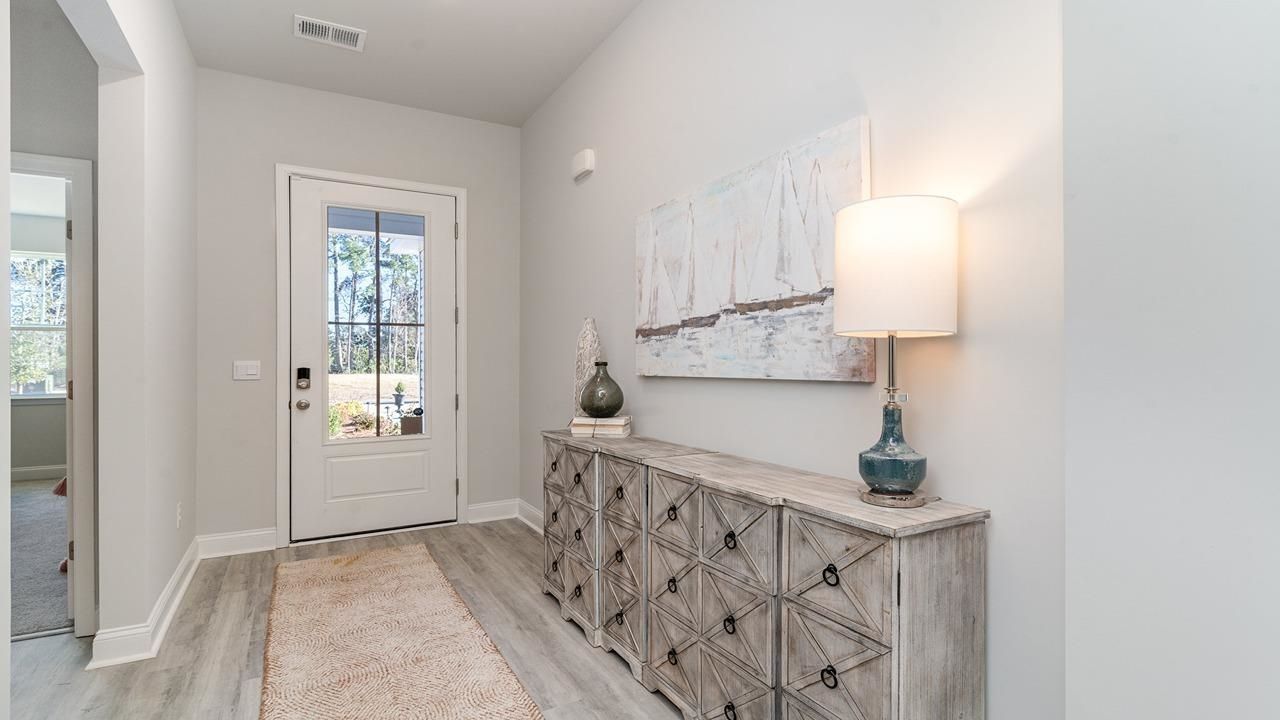 715 Hadara Dr Photo 2