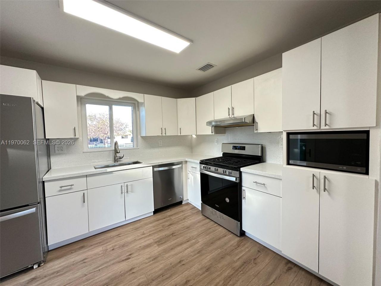 1910 NW 191 St , Miami Gardens, FL 33056 Photo