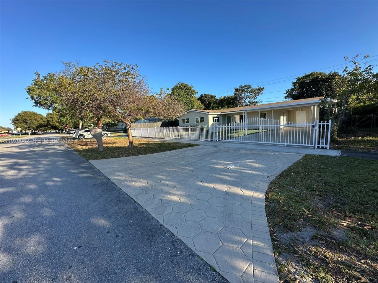 1910 NW 191 St , Miami Gardens, FL 33056 Photo