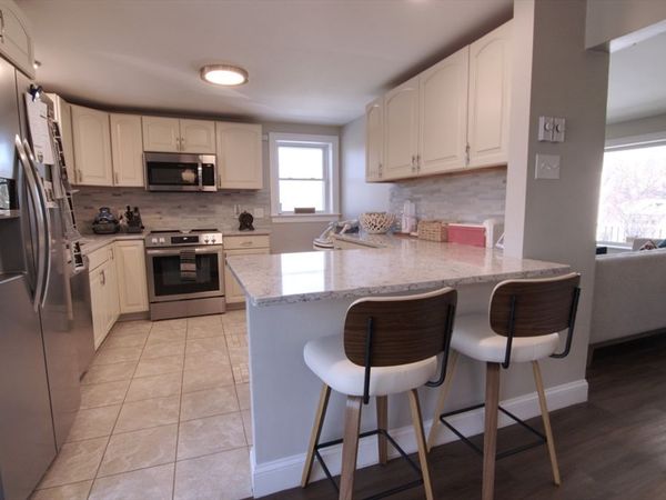 12 Erie Ave, Worcester, MA 01605