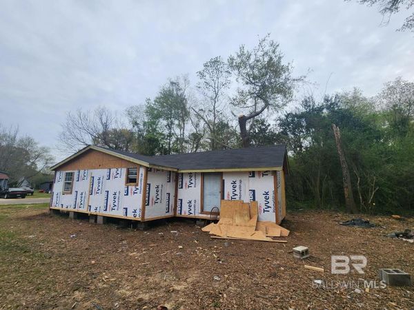 156 4th Street, Atmore, AL 36502