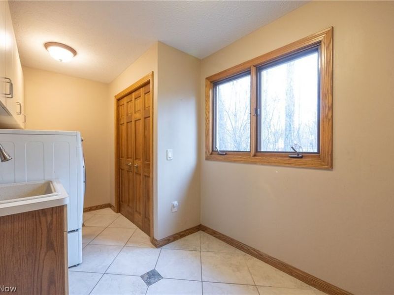 6766 Wilson Mills Road, Mayfield Village, OH 44040 Photo 42