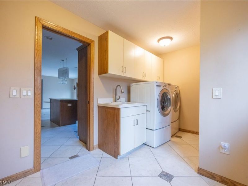 6766 Wilson Mills Road, Mayfield Village, OH 44040 Photo 43