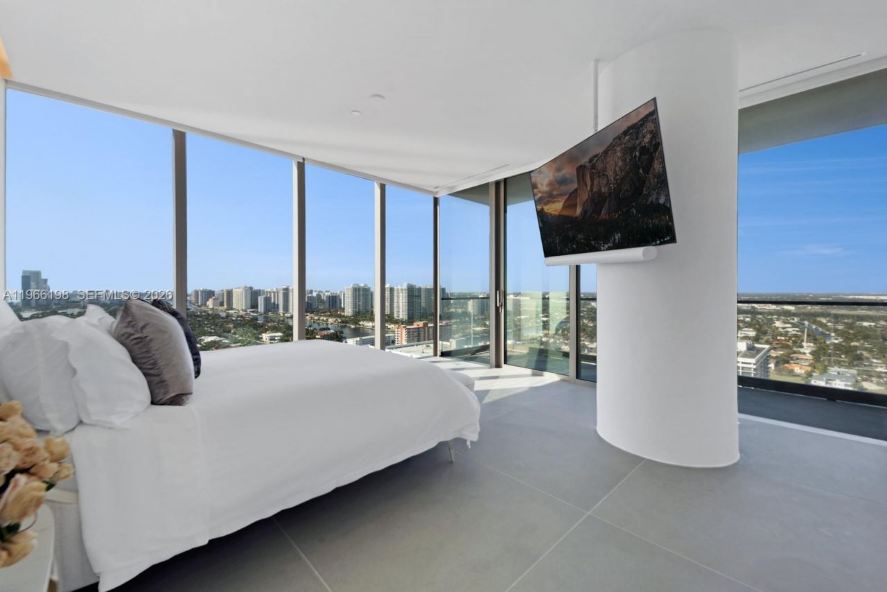 2000 S Ocean Dr, Unit 25B, Hallandale Beach, FL 33009 Photo